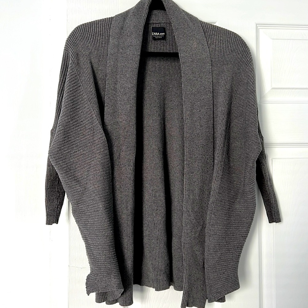 Gray Zara Knit Sweater size Medium